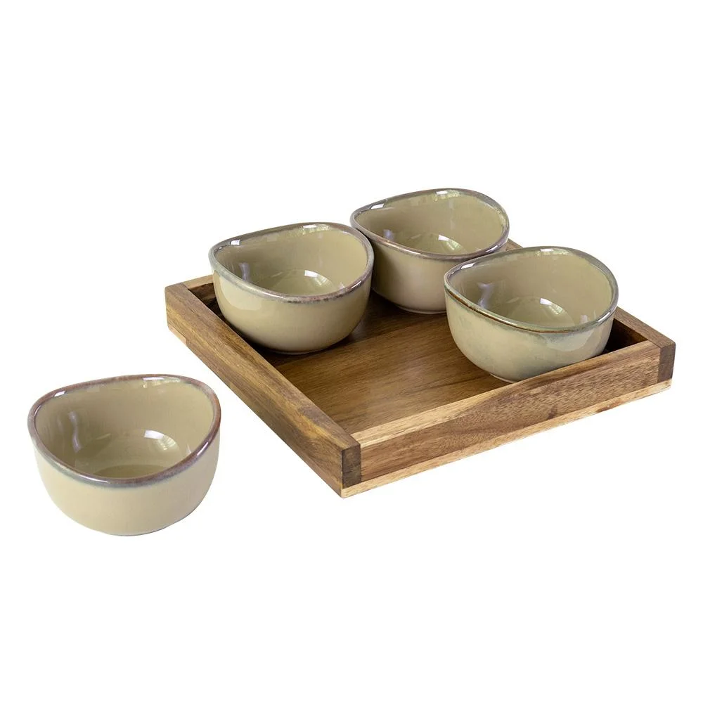PETISQUEIRA C/ 4 BOWLS E BASE DE MADEIRA